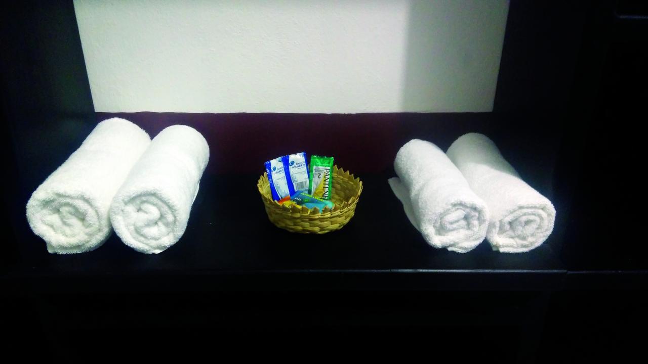 Hotel Falcon 塔马索波 外观 照片
